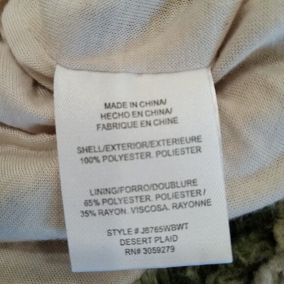 THREAD & SUPPLY One Track Mind Checkered Plaid Cropped Shacket Green XL NWT Cozy - Picture 11 of 13